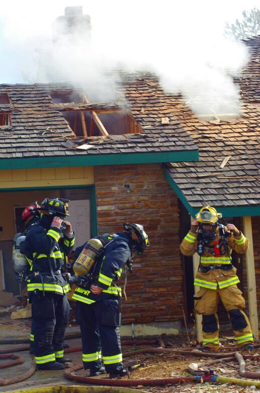 Gowen Field firefighters conduct ‘liveburn’ training with Boise City