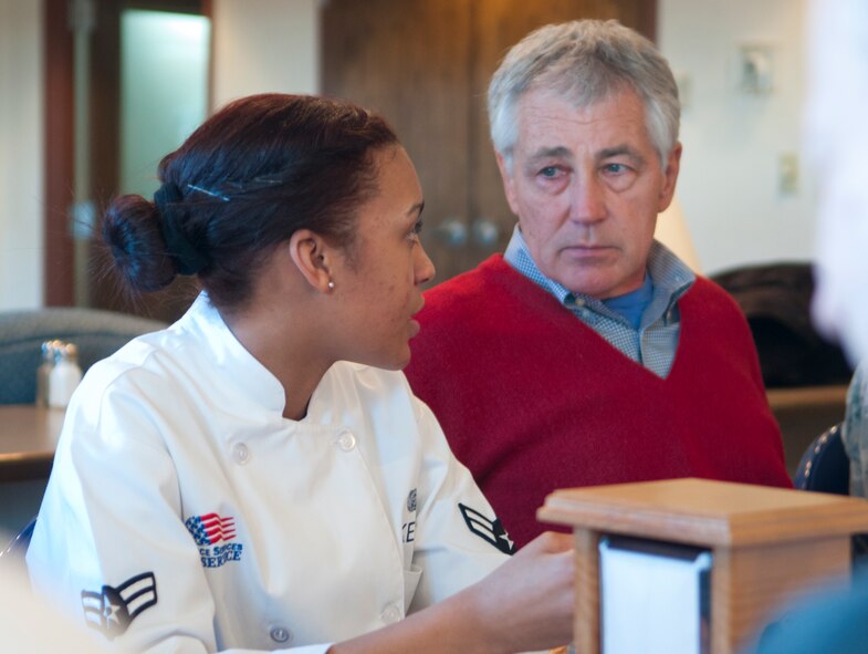 U.S. Defense Secretary Chuck Hagel listens to Airman 1st Class Ashlee Keys, 319th Missile Wing chef, while having lunch with Airmen at the 90th Missile Wing’s Missile Alert Facility E-01 in Kimball County, Neb., Jan. 9, 2014. Hagel visited F.E. Warren Air Force Base, Wyo., and the 90th MW to learn about the ICBM mission and the people who operate, maintain, secure and support the Minuteman III weapon system. (U.S. Air Force photo by R.J. Oriez) 