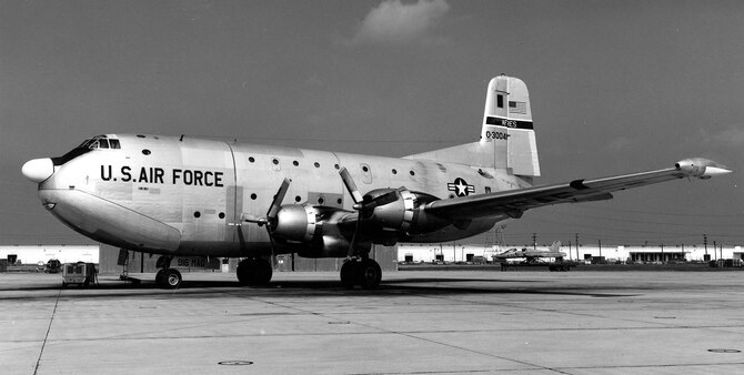 C-124 of the Air Force Reserve’s 916th Military Airlift Group, based at Carswell AFB, Texas. The AFRES’ C-124 groups flew more than 1,200 airlift missions to Southeast Asia. (U.S. Air Force photo)