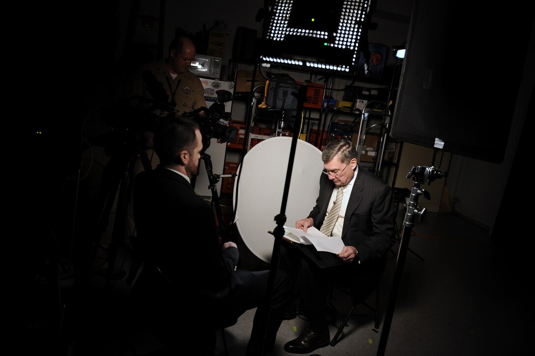 Gil Kerlikowske, Director of the Office of National Drug Control Policy, reviews his notes before an interview at DIA Headquarters.