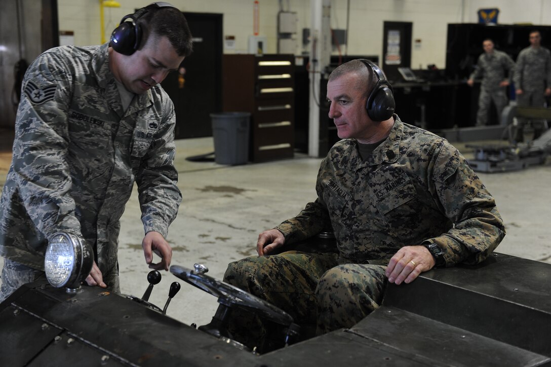 (U.S. Air Force photo/Airman 1st Class Lauren Pitts)
