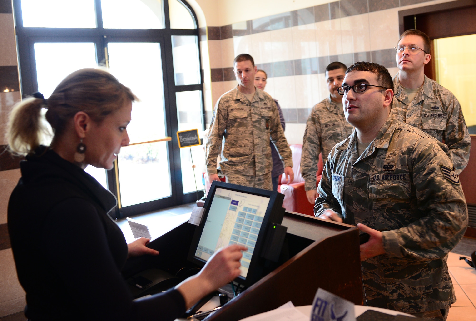 The La Bella Vista Club recently introduced a new short-order lunch menu to give members a more traditional restaurant atmosphere. The club offers lunch Tuesday through Friday from 11 a.m. to 1 p.m. (U.S. Air Force photo/Senior Airman Matthew Lotz)