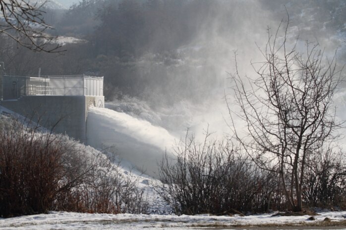 The Lucky Peak Auxiliary Tunnel, located across from Lucky Peak State Park’s Discovery Park Unit, releases water into the bed of the Boise River.  This water control structure is used intermittently, typically handling releases during periods of Power House maintenance, or when release requirements exceed the generation capacity of the Power House.