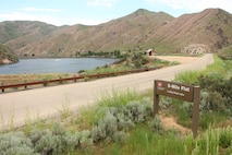 5-Mile Flat is a small turn-out and shoreline access area located at mile marker five of Arrowrock Road.