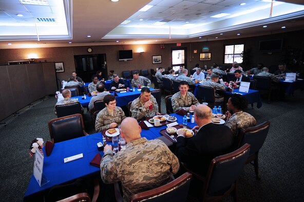 Service members gathered for lunch with U.S. senators and representatives Jan. 18, 2013, at Incirlik Air Base, Turkey. The senators gathered at the Sultan’s Inn dining facility where they met with men and women in uniform from their home states and talked about life in the military and at Incirlik AB.  (U.S. Air Force photo by Airman 1st Class Nicole Sikorski/Released) 