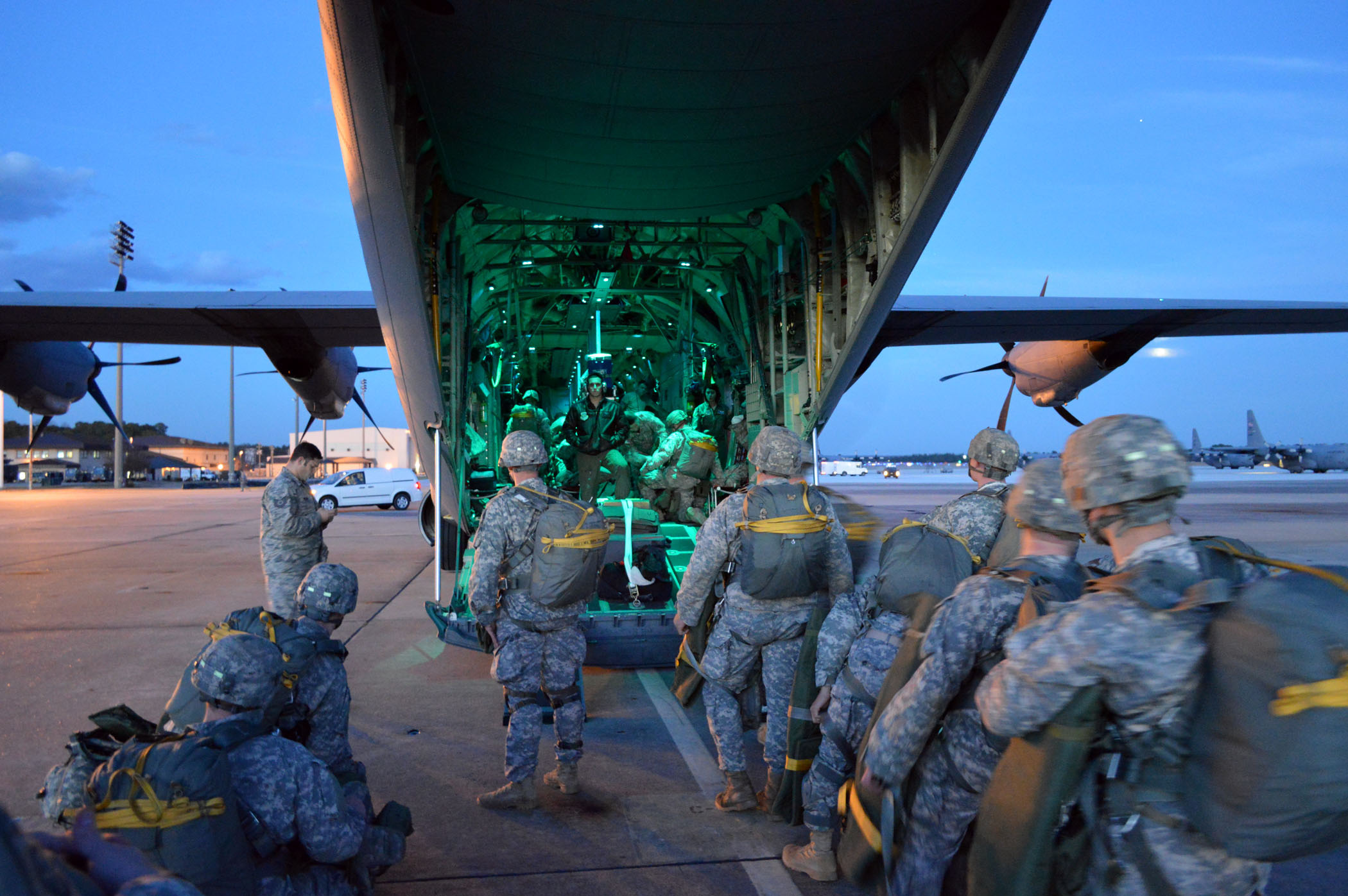 Mobility Airmen exercise global response > Air Mobility Command