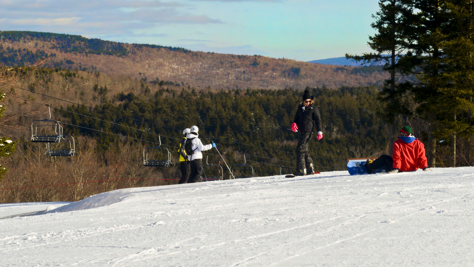 The Single Airmen Initiative partnered with the 633rd Force Support Squadron Outdoor Recreation to host nearly 50 Airmen and their families on its first trip of the year. Participants enjoyed skiing, snowboarding, snow tubing, off-road snowmobiling and resort restaurant. (U.S. Air Force photo illustration by Airman 1st Class Victoria H. Taylor/Released)