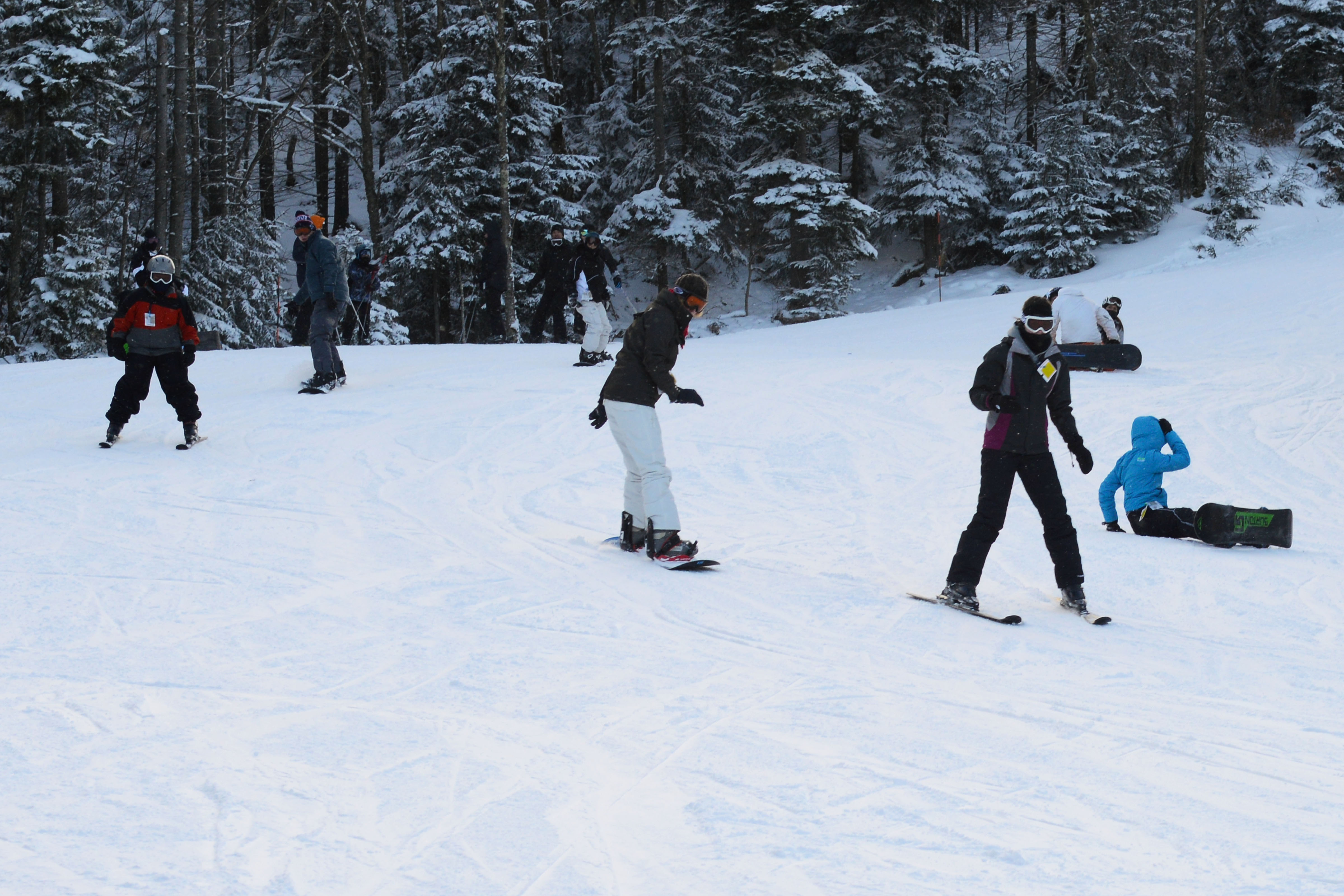 SAI, RecOn 'shred' slopes at Snowshoe > Joint Base Langley-Eustis ” title=”SAI, RecOn ‘shred’ slopes at Snowshoe > Joint Base Langley-Eustis” width=”500″ height=”600″><br /> SAI, RecOn ‘shred’ slopes at Snowshoe > Joint Base Langley-Eustis – <small>Source www.jble.af.mil</small></p>
<h2><span class=