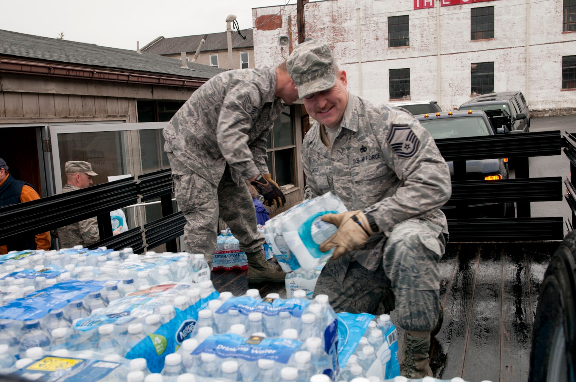 Airmen from the 167th Airlift Wing helped transport more than 60,000 pounds of donated supplies to Charleston, W.Va. for the 300,000 people left without drinking water in southern West Virginia. (Air National Guard photo by 2nd Lt. Stacy Gault)