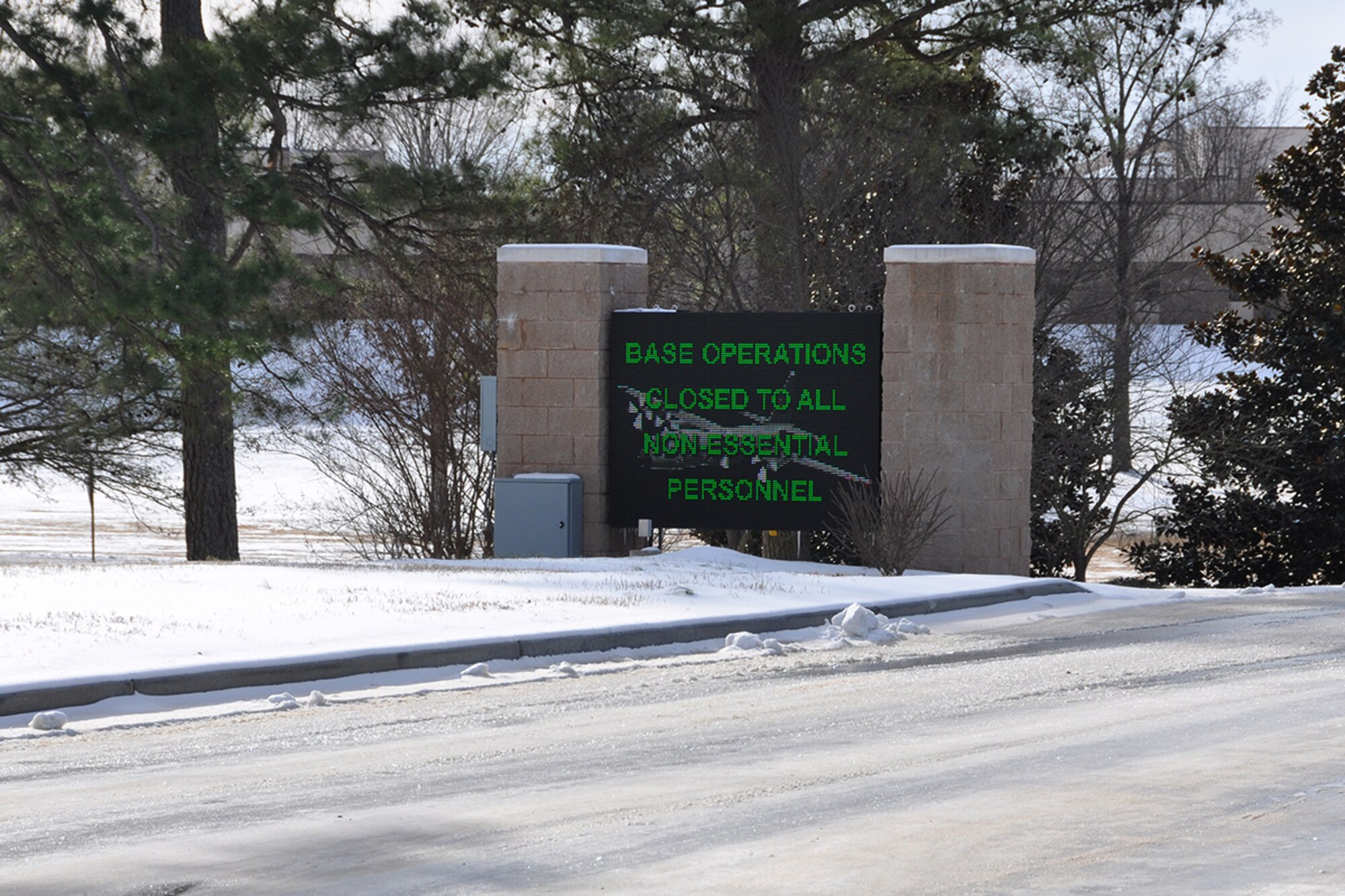 A rare winter storm hits Atlanta Jan. 28, prompting the 94th Airlift Wing to excuse all non-essential personnel will be excused from  reporting to Dobbins Air Reserve Base Jan. 29-30. (U.S. Air Force photo/James Branch)