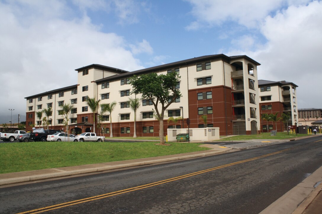 Four hundred 2nd Brigade Combat Team
Soldiers now call the New Barracks Complex on Schofield Barracks’s Lyman Road home.