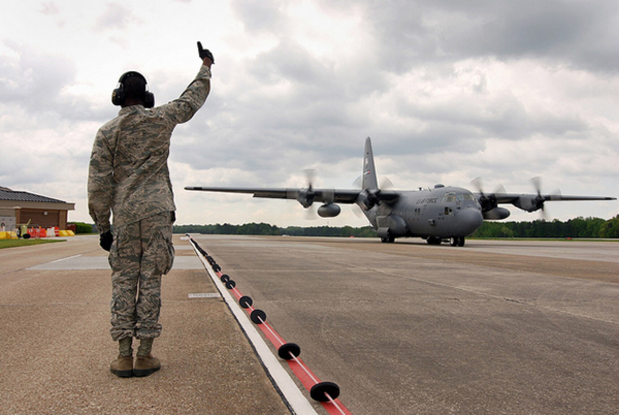 (U.S. Air Force photo/Brad Fallin)
