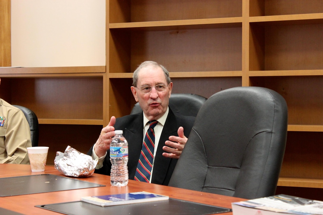 Royal Marine Maj. Gen. (ret.) Julian Thompson talks to EWS students about the challenges he faced as the commander of landing forces in the Falklands War between the United Kingdom and Argentina in 1982. 