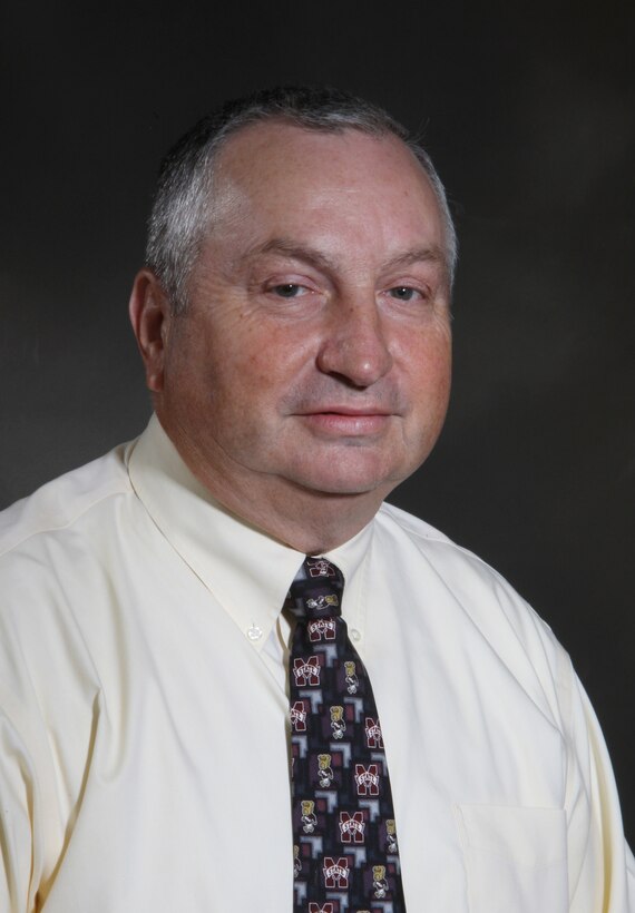 Vicksburg, Miss…Ronald C. Goldman, director of the U.S. Army Corps of Engineers’ Modeling, Mapping and Consequences (MMC) Production Center retired on June 27, 2014. Goldman has had an extraordinary 37 year career. He has been a leader, mentor and friend to many throughout the U.S. Army Corps of Engineers (Corps) and the Vicksburg District.