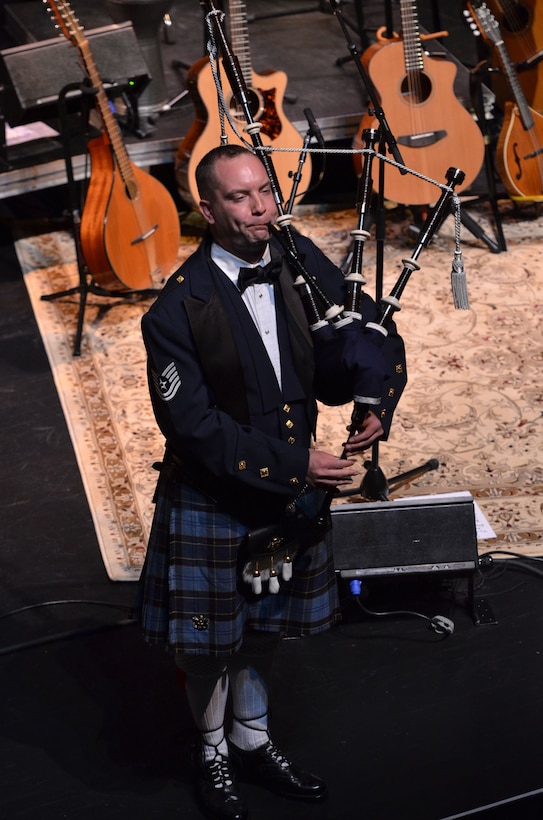 The only bagpiper in the U.S. Air Force, Technical Sgt. Adam Tianello,
performs on a Celtic Aire tour concert at the Aronoff Center's Jarson-Kaplan
Theater in Cincinnati, Ohio. (U.S. Air Force photo by Technical Sgt. Mandi
Harper/released)