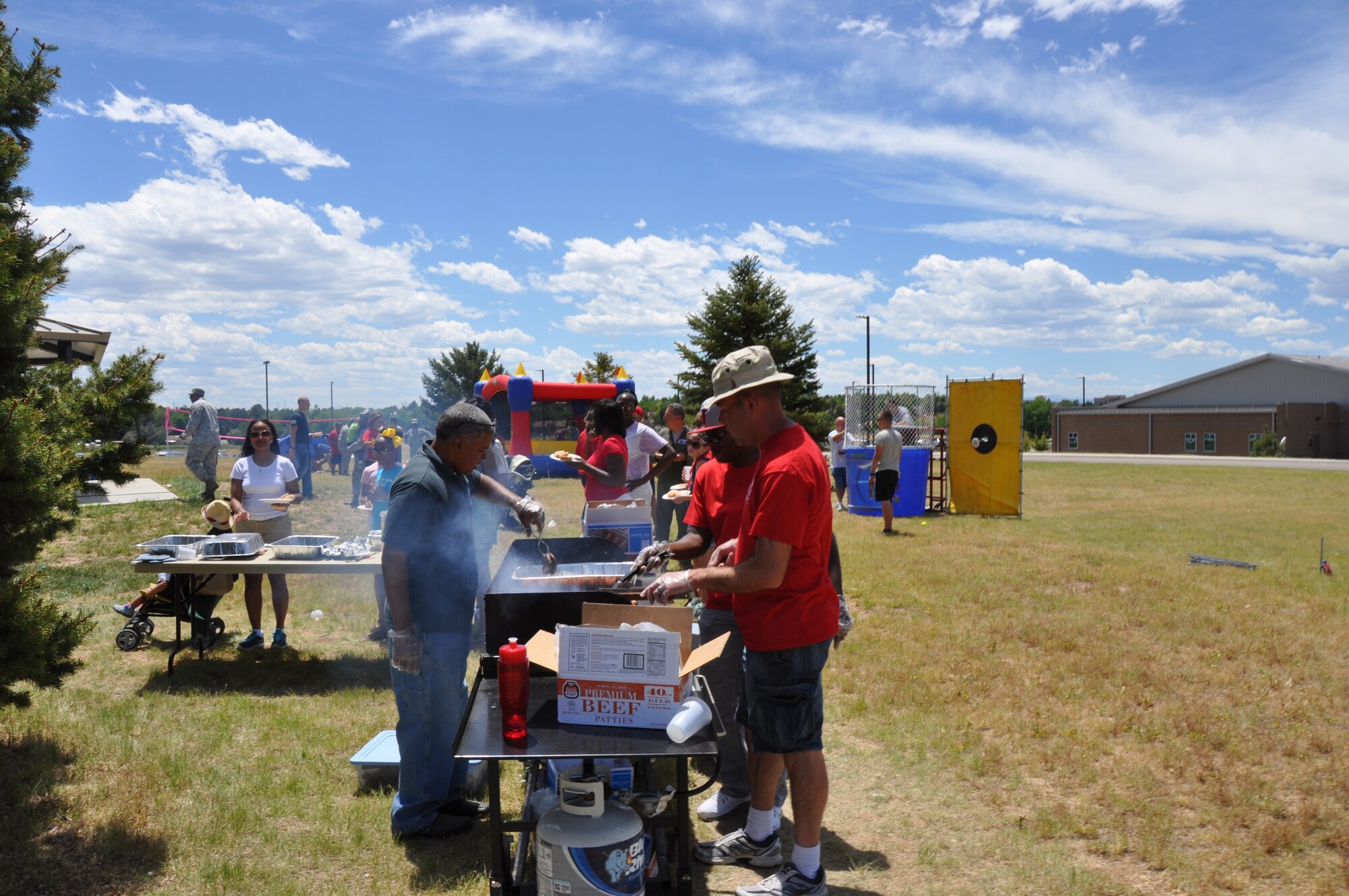 More than 150 service members, civilians and their families attended the Air Reserve Personnel Center 's commander's fitness and funfest June 30, 2014, at Buckley Air Force Base, Colo. The fitness funfest highlighted the commander’s physical fitness enhancement program’s winning team for the April through June quarter and served as this year's picnic. (U.S. Air Force photo/Tech. Sgt. Rob Hazelett)