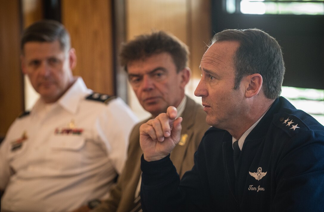 Lt. Gen. Tom Jones, U.S. Air Forces in Europe-Air Forces Africa Vice Commander and Kaiserslautern Military Community Commander, makes a point during the Kaiserslautern Military Community Mayors Forum, held at Ramstein village, July 2.  Pictured with Jones are Maj. Gen. John O'Conner, Commanding General, 21st Theater Sustainment Command, and Klaus Layes, Lord Mayor of Ramstein. The forum brought together local mayors and U.S. military leaders from the Kaiserslautern area to discuss issues of common interest. (U.S. Air Force photo/Airman 1st Class Jordan Castelan)