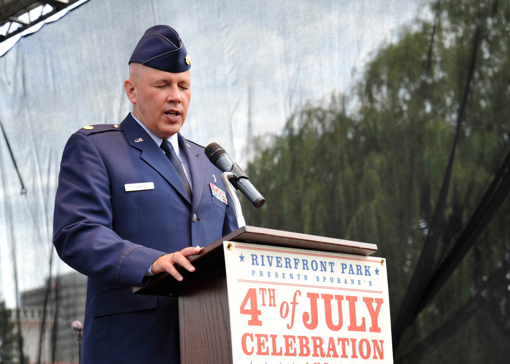 Chaplain (Maj.) Michael Howard, 92nd Air Refueling Wing, provides the invocation at the Riverfront Park 4th of July Celebration at Spokane, Washington, July 4, 2014. (U.S. Air Force photo by Staff Sgt. Michael Means/Released)