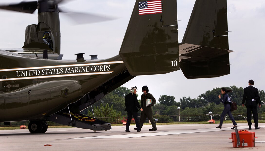 Japanese Minister of Defense Itsunori Onodera boards a Marine Helicopter Squadron One MV-22B Osprey at the Pentagon July 10, 2014. Onodera met with Gen. John M. Paxton, Jr. to discuss the importance of the relationship between the Marine Corps and the Japan Ground Self-Defense Force. 