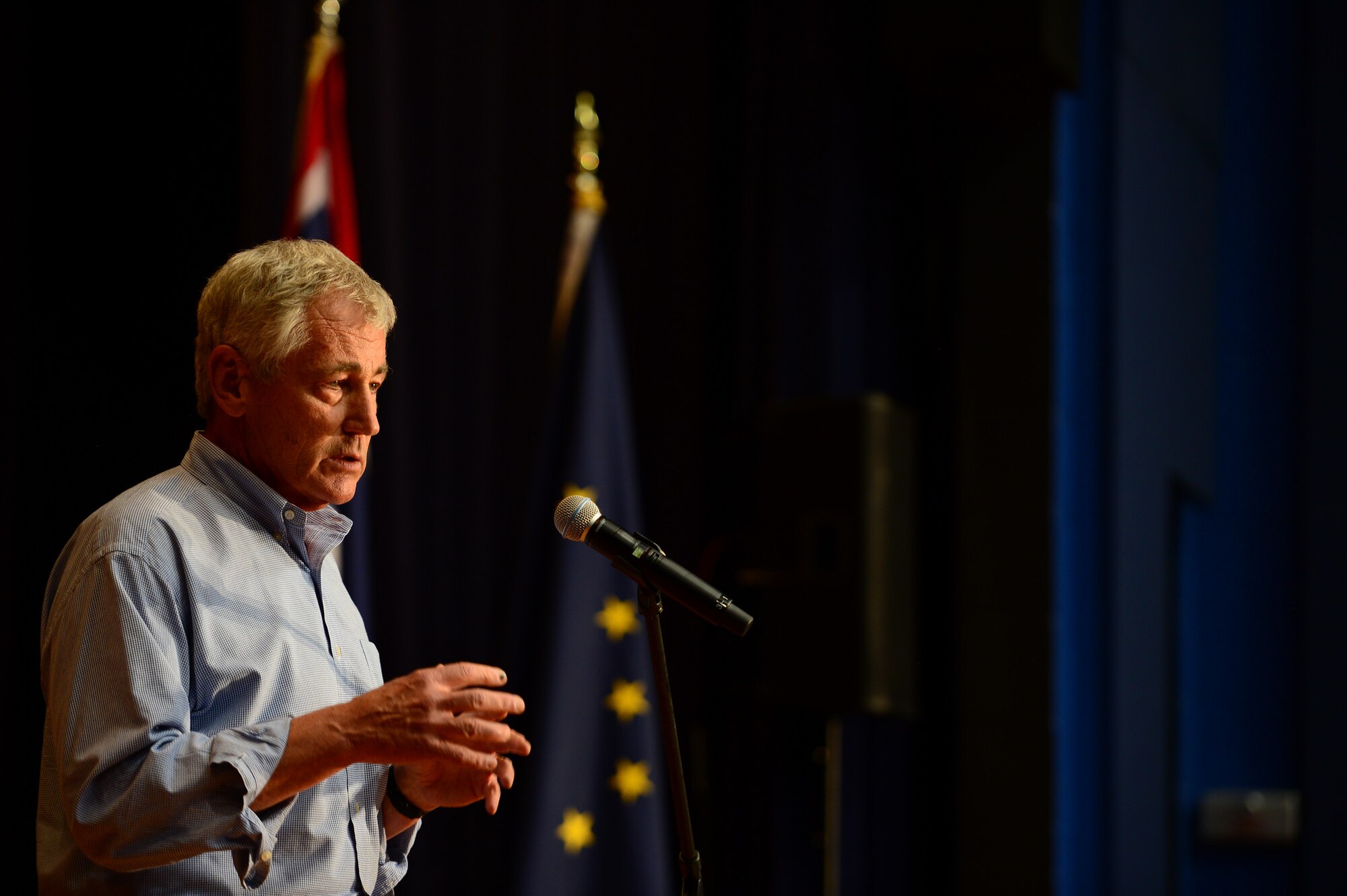 Defense Secretary Chuck Hagel meets with service members at Naval Submarine Base Kings Bay, Ga., July 9, 2014. Hagel also toured the ballistic-missile submarine USS Tennessee. DoD photo by Air Force Master Sgt. Adrian Cadiz 