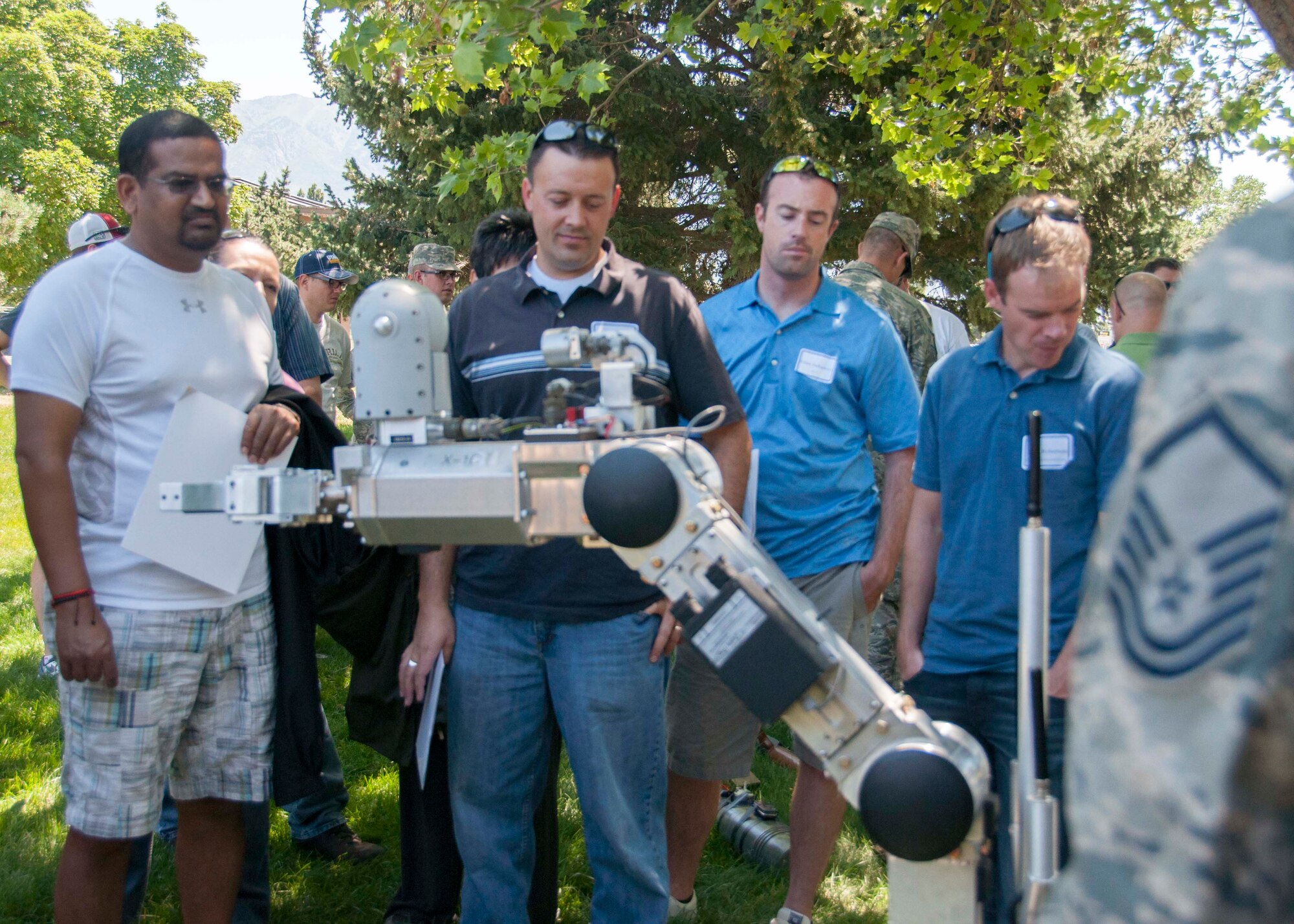As part of the 419th Fighter Wing’s Employer Appreciation Day, civilian employers were able to get a peek at what their employees do during their military duty. The Explosive Ordnance Disposal team explained their role in the Air Force Reserve mission. Employers were also able to witness an F-16 refueling mission in a KC-135 and tour their employee’s military workplace. (U.S. Air Force photo/Senior Airman Crystal Charriere)