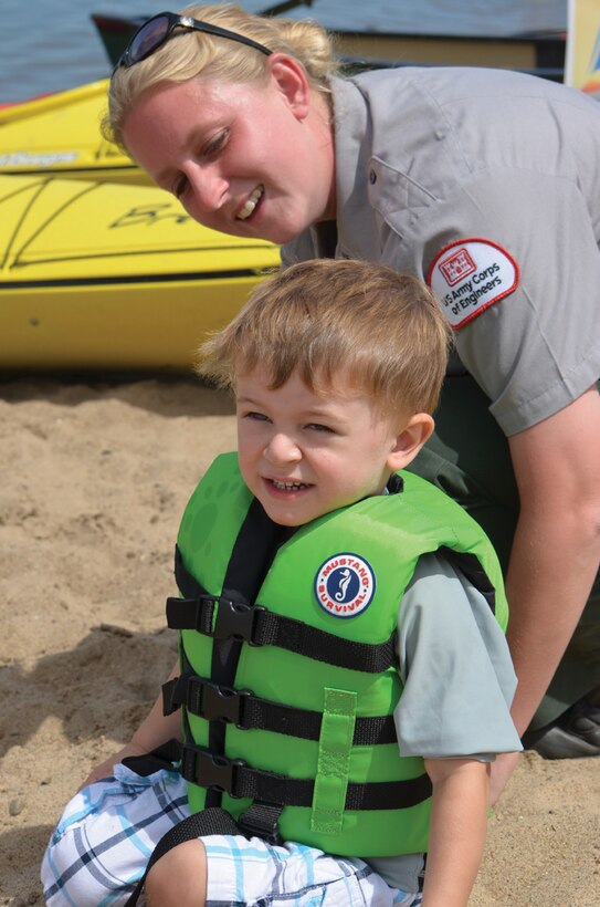 As the nation’s largest provider of water-based recreation, the U.S. Army Corps of Engineers is dedicated to making sure public lands and waters are safe places to enjoy America’s great outdoors. The Corps’ provides water safety tips from the National Operations Center for Water Safety to ensure that your next trip along the Mississippi River is a safe one. (Photo by St. Louis District)