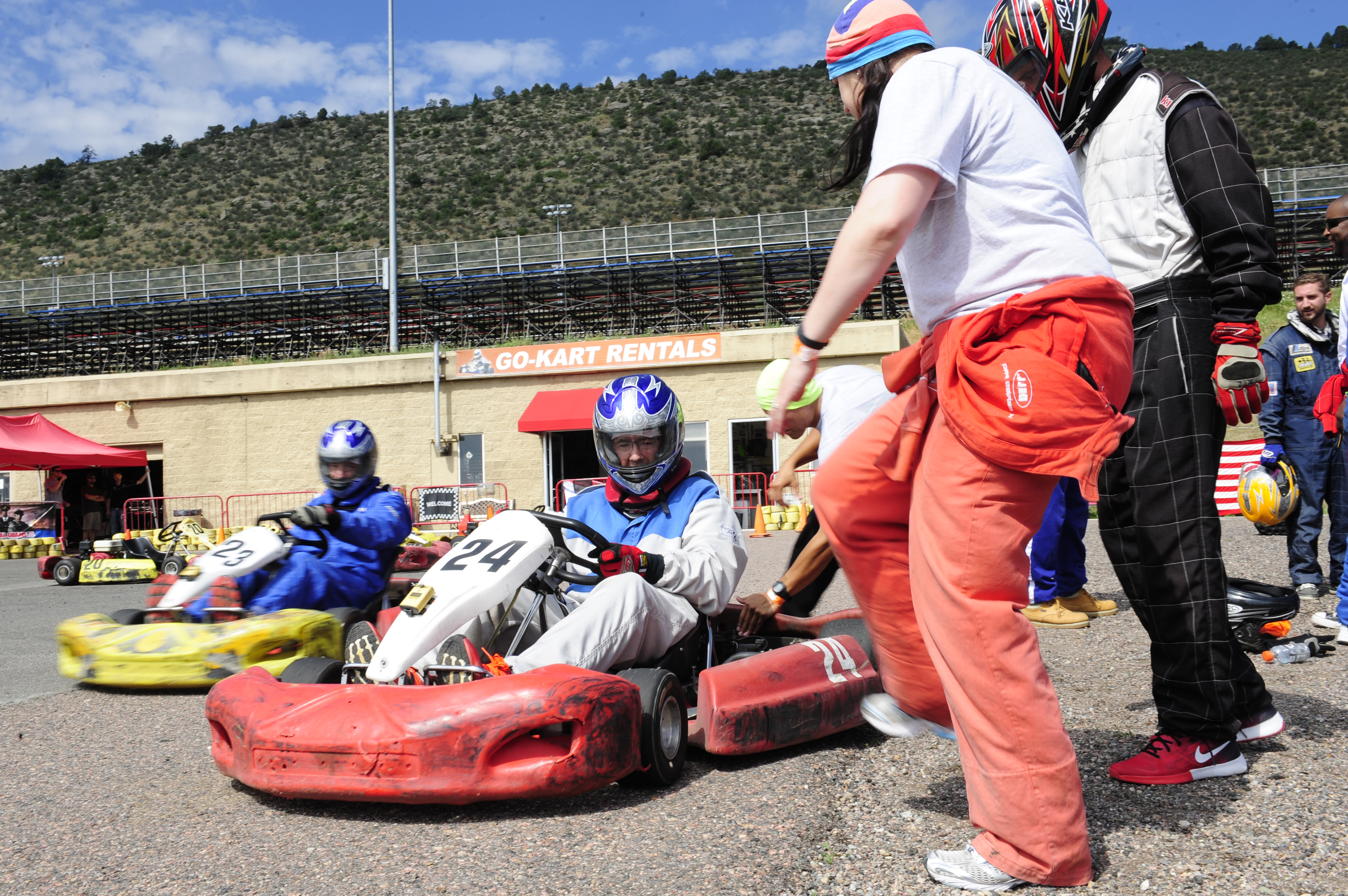 Kart racing honors fallen heroes