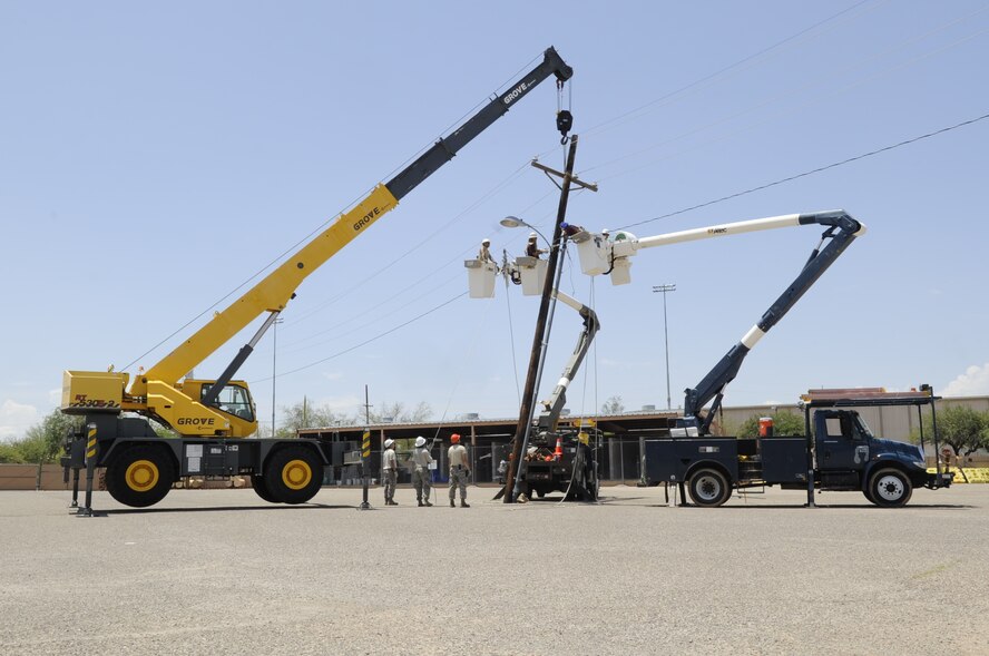 (U.S. Air Force photo by Airman 1st Class Betty R. Chevalier/Released)
