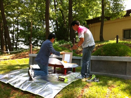 The steps included preparing food and placing tea before the grave of the deceased. (Courtesy photo)