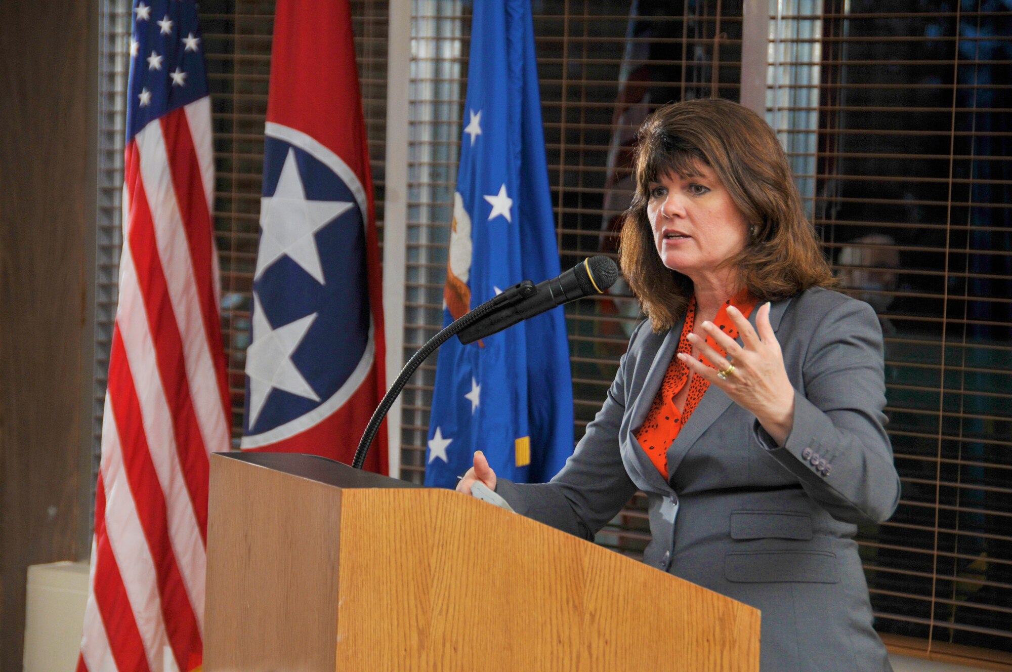 Dr. Mica Endsley, the U.S. Air Force Chief Scientist, addresses the Arnold Engineering Development Complex (AEDC) Fellows Banquet crowd recognizing the contributions to the Complex made by the 2014 Fellows honorees. The AEDC Fellows recognized this year were Dr. Heard Lowry and Michael Mills and Lifetime Achievement Fellows Ross Roepke and John Sutton. (Photos by Rick Goodfriend)

