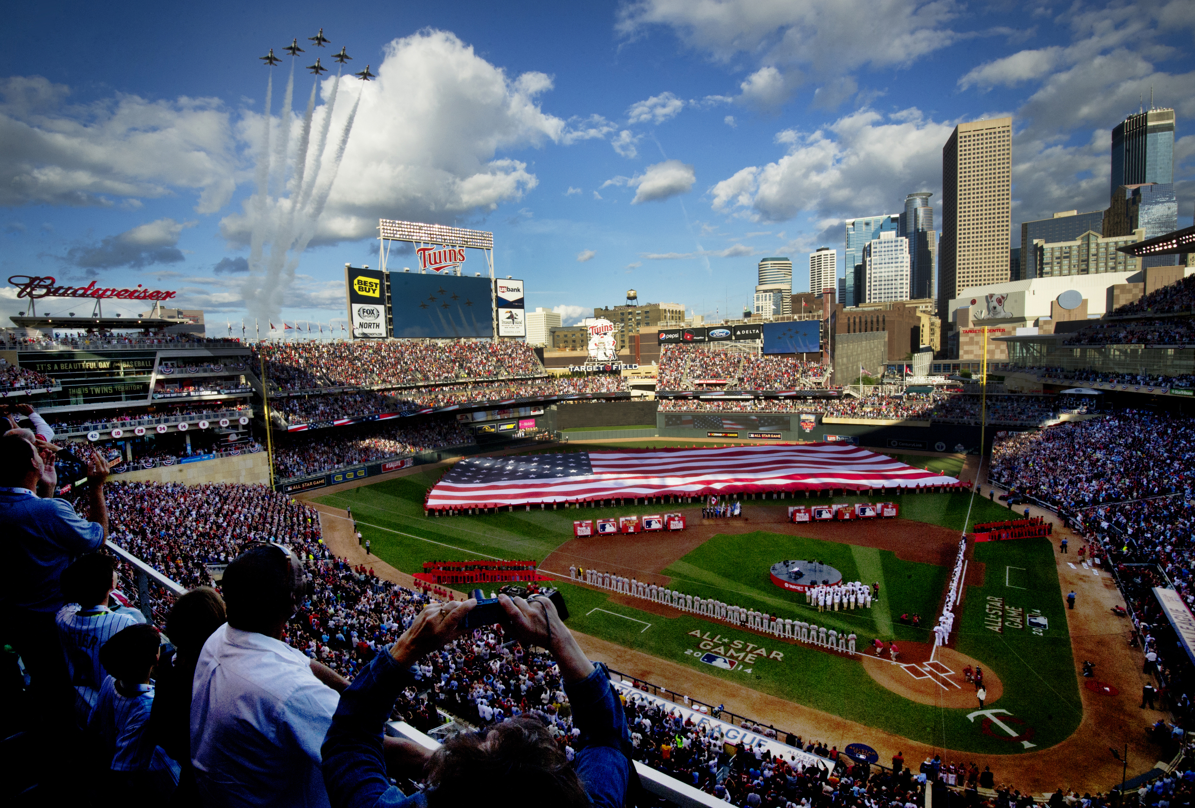 Thunderbirds perform the MLB All-Star Game flyover