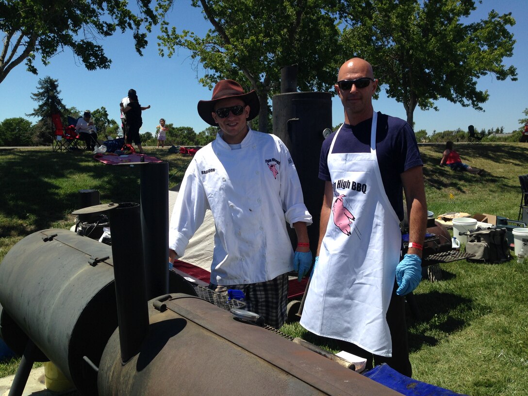 SSgt Brandon May and MSgt Preston Keating competed at the Wine Country
Big BBQ competition in Rohnert Park on July 12th as semi-finalists in the
Air Force High Flyin' BBQ Challenge. (U.S. Air Force photo/MSgt Sherry
Garza)
