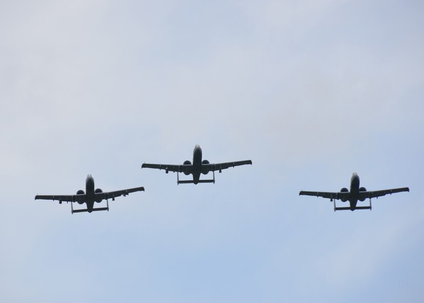 Pilots with the Air Force Reserve’s 442nd Fighter Wing fly one more pass over Cannon Range air space marking the end to a successful combat search and rescue training exercise at Cannon Range in Laquey, Missouri on May 28, 2014.. (U.S. Air National Guard photo by Senior Airman Nathan Dampf/RELEASED)