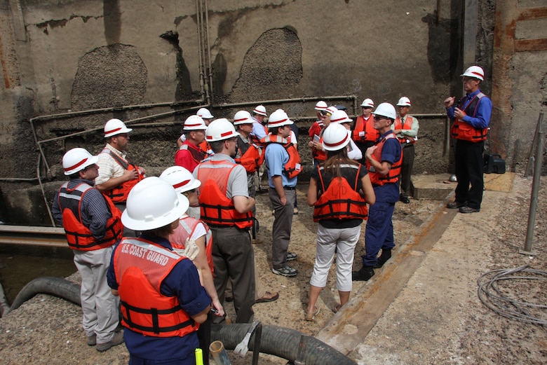 The recently dewatered Elizabeth lock on the Monongahela River made for an interesting and relevant backdrop for the U.S. Army Corps of Engineers Pittsburgh District’s discussion about the need to sustain the nation’s inland waterways, July 18.
