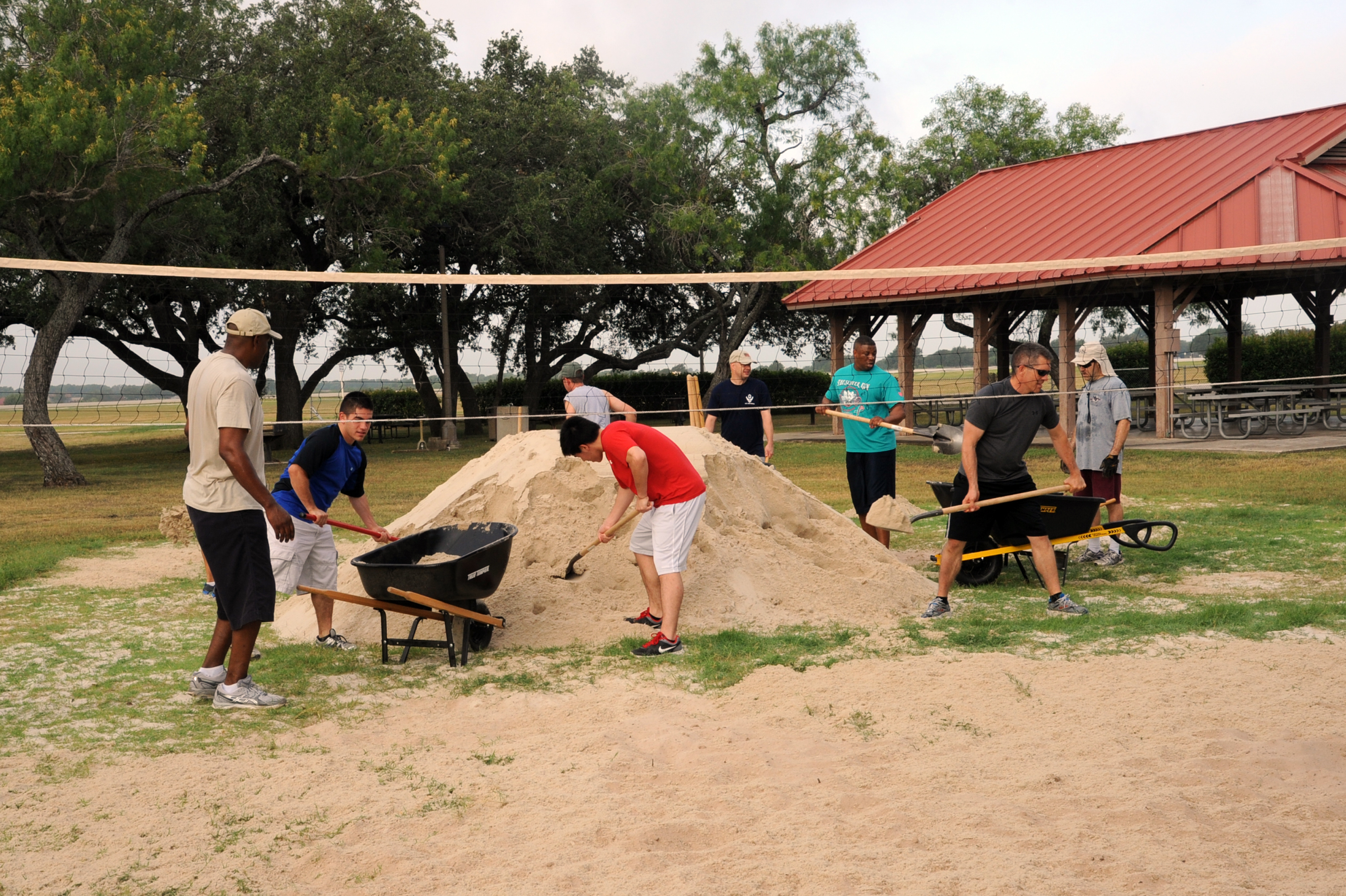 Volunteers clean, spruce up Eberle Park