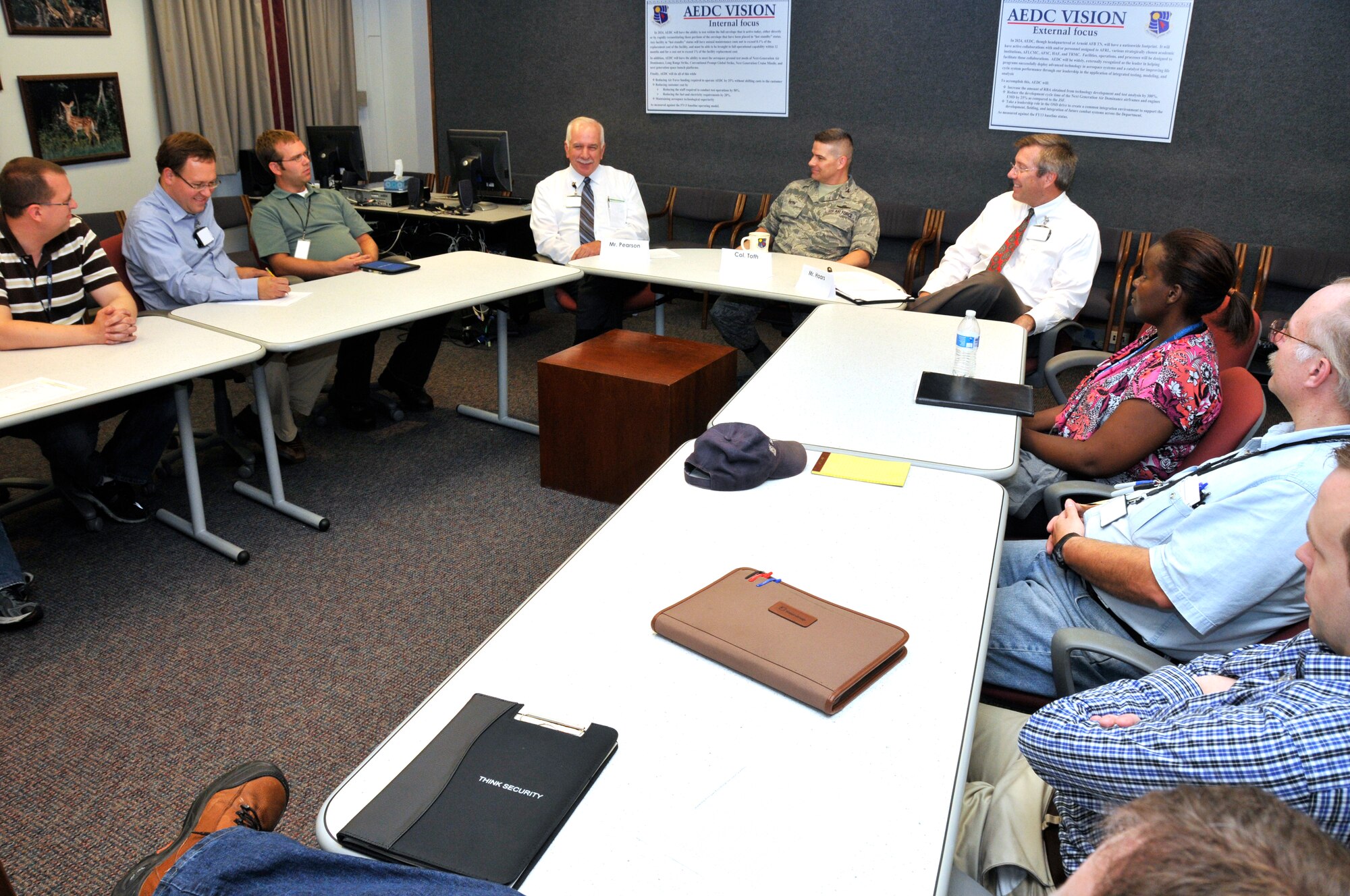 Members of the IT&E Developing Engineering Professionals (DeEP) Program recently attended an Arnold Engineering Development Complex (AEDC) Leadership Roundtable where Aerospace Testing Alliance (ATA) General Manager Steve Pearson (fourth from left), a panelist, answered questions regarding leadership principles and challenges. AEDC Commander Col. Raymond Toth (fifth from left) and ATA Deputy General Manager Jeffrey Haars (sixth from left) also participated as panelists. DeEP is a year-long program designed to enhance technical effectiveness by developing leadership skills and broadening perspective. (Photo by Rick Goodfriend)