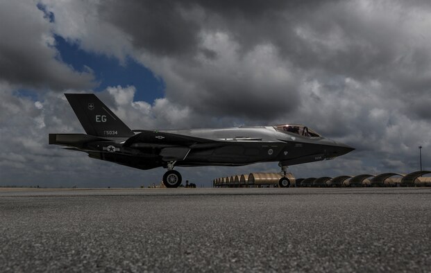 An F-35A Lightning II taxis across the flightline on Eglin Air Force Base, May 28, 2014. The Air Force welcomed its first full F-35A joint strike fighter training squadron with the arrival of the 26th and final jet assigned to the 33rd Fighter Wing. (U.S. Air Force photo/Senior Airman Christopher Callaway)
