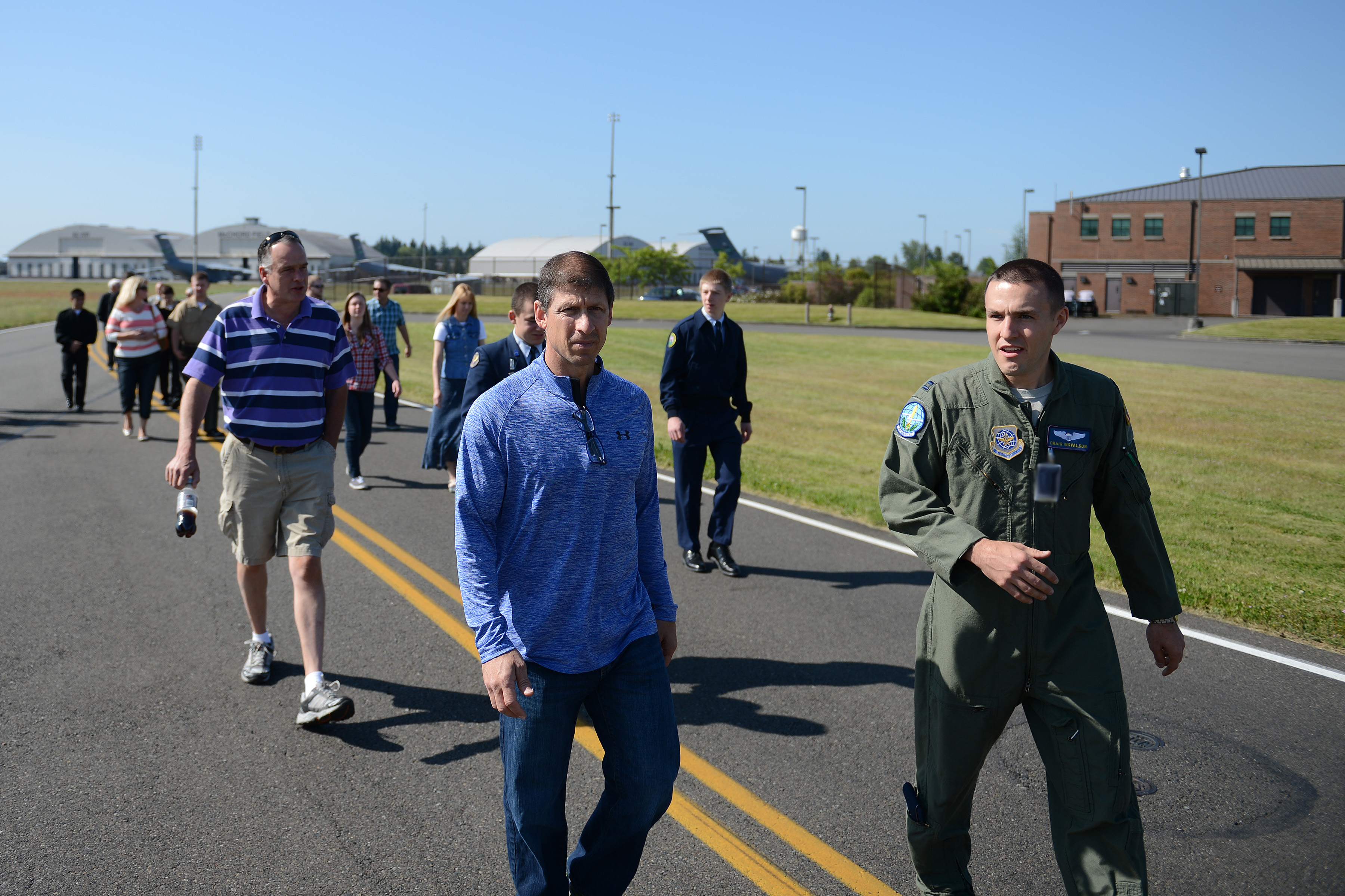 Outstanding cadets tour McChord Field > Team McChord > Article Display