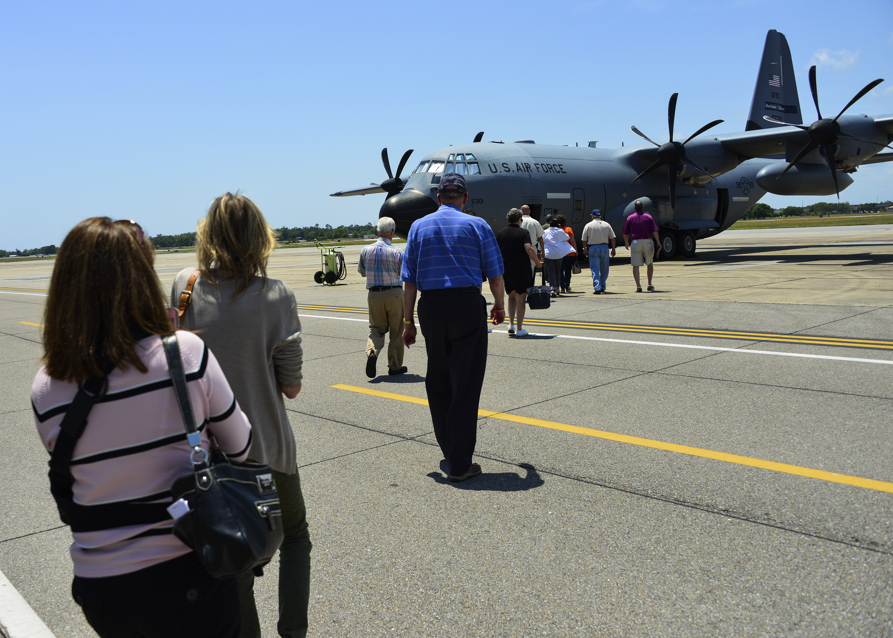 919th SOW tour helps area civic leaders boost military mission IQ
