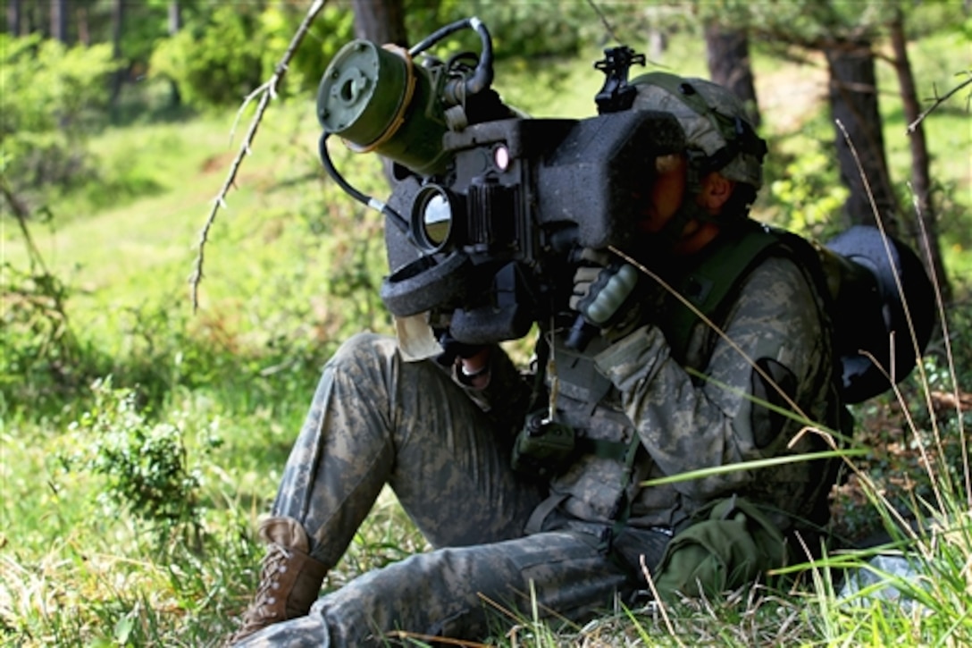 A U.S. soldier scans for targets using a javelin during exercise Combined Resolve II at the Joint Multinational Readiness Center in Hohenfels, Germany, May 22, 2014. The soldier is assigned to 1st Cavalry Division's Company A, 2nd Battalion, 5th Cavalry Regiment, 1st Brigade Combat Team. 