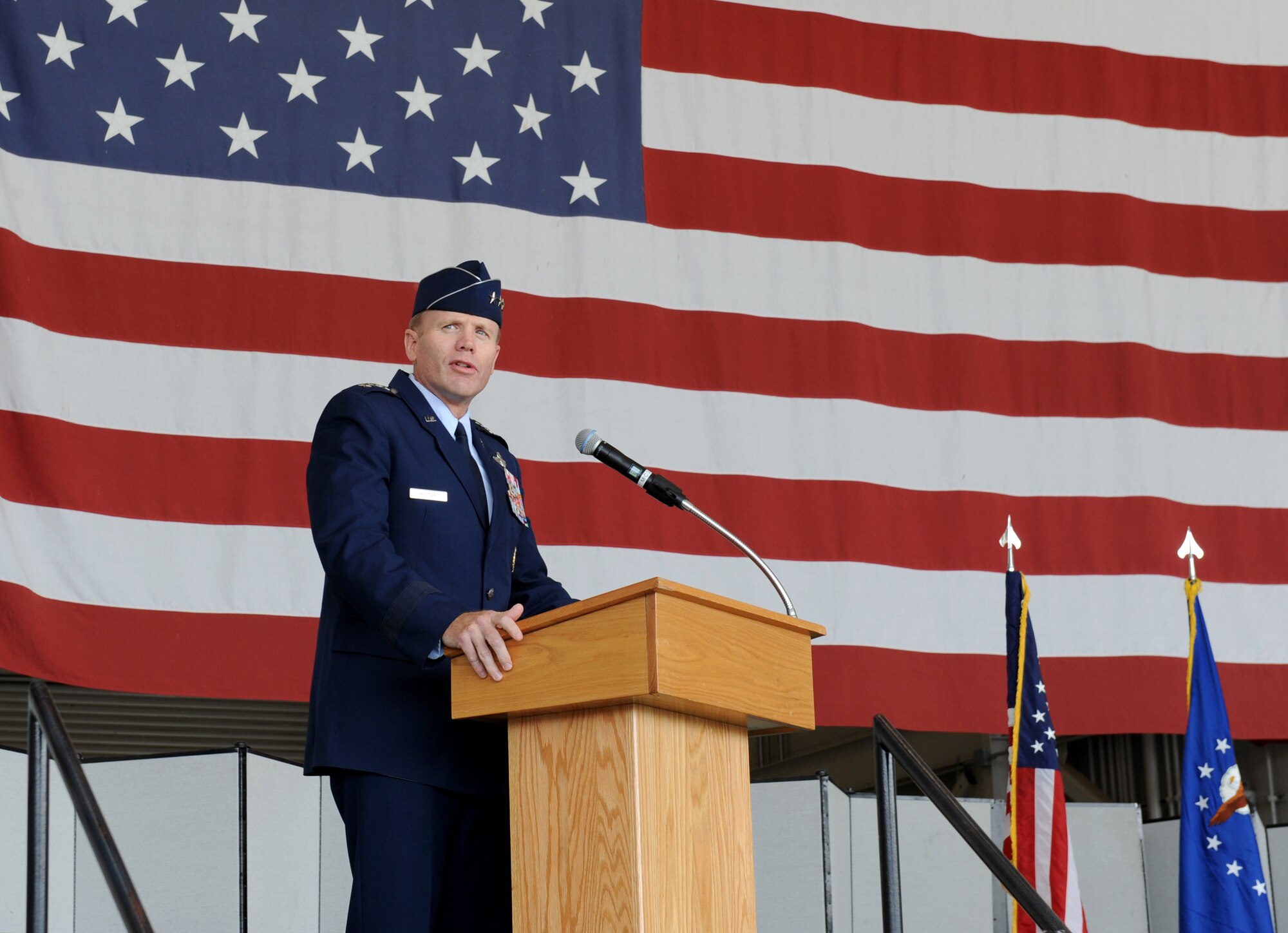 Col. Douglas Lee takes command of 9th Reconnaissance Wing > Beale Air