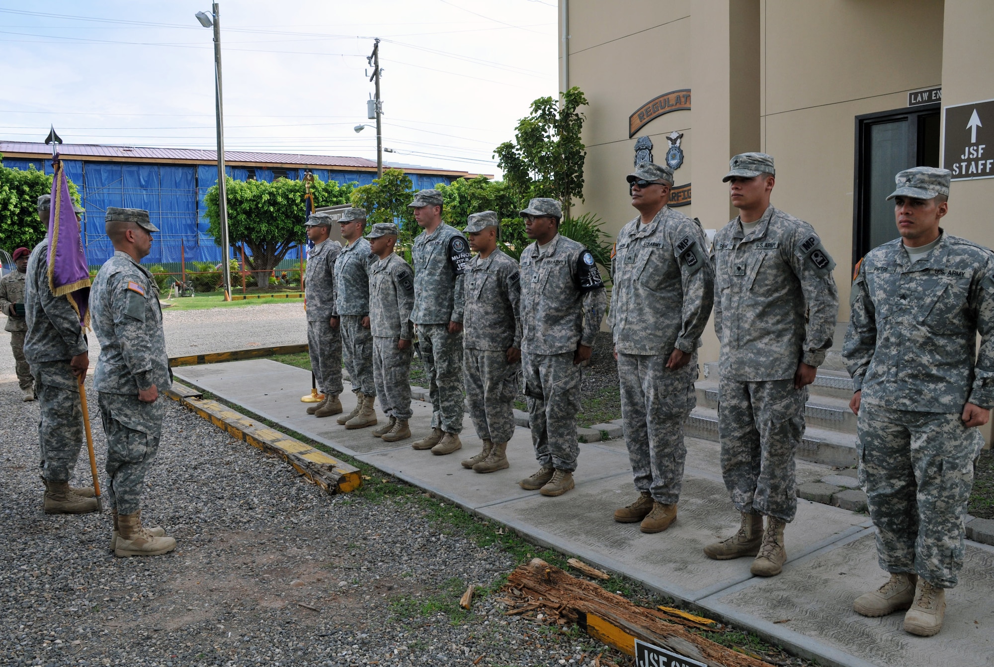 Joint Task Force-Bravo's Joint Security Forces members received the Army Achievement Award from the 7th Special Forces Group (Airborne) for their assistance in training Honduran police officers. The following U.S. Army soldiers received the Army Achievement Award: Pvt. Bryan Claudio, Spc. Luis Cuevas, Spc. Sergio Matos, Sgt. Juan Carlos Muñoz, Spc. Hector Giomar Orozco, Spc. William Ortiz, Sgt. José Luis Penson, Spc. Chris Perez, and Sgt. Wilson Pietri at Soto Cano Air Base, Honduras; June 4, 2014. (Photos by Ana Fonseca)