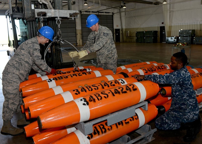 Airmen, Sailors Build Navy Mines For B-1 Deployment > U.S. Air Force ...