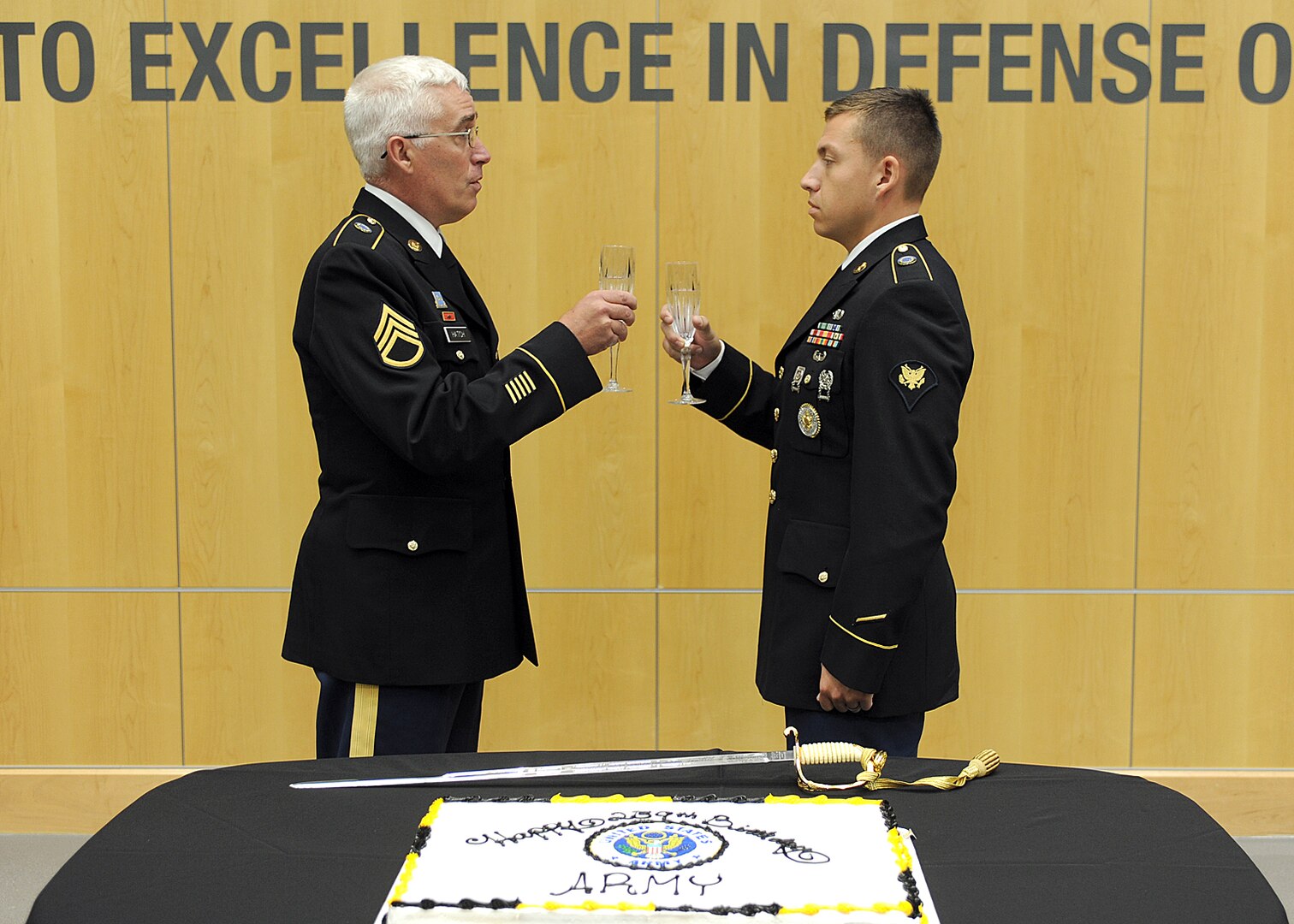 DIA’s oldest and youngest soldiers keep with tradition and toast to the Army’s 239th birthday June 13. 