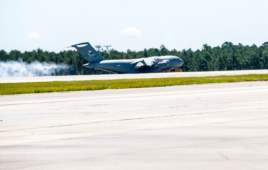 A C-17 Globemaster III lands during a deployment return at Moody Air Force Base, Ga., June 10, 2014. More than 80 Airmen returned from a four-month deployment to Bagram Airfield, Afghanistan.
(U.S. Air Force photo by Airman 1st Class Ceaira Tinsley/Released)