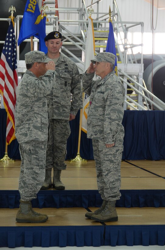 Col. Richard Nyalka, the 126th Mission Support Group commander, relinquishes command from the Mission Support Group attached to the 126th Air Refueling Wing at Scott Air Force Base, Ill., May 3, 2014. Naylka was the Mission Support Group commander for 15 years. (Air National Guard photo by Senior Airman Elise Stout)