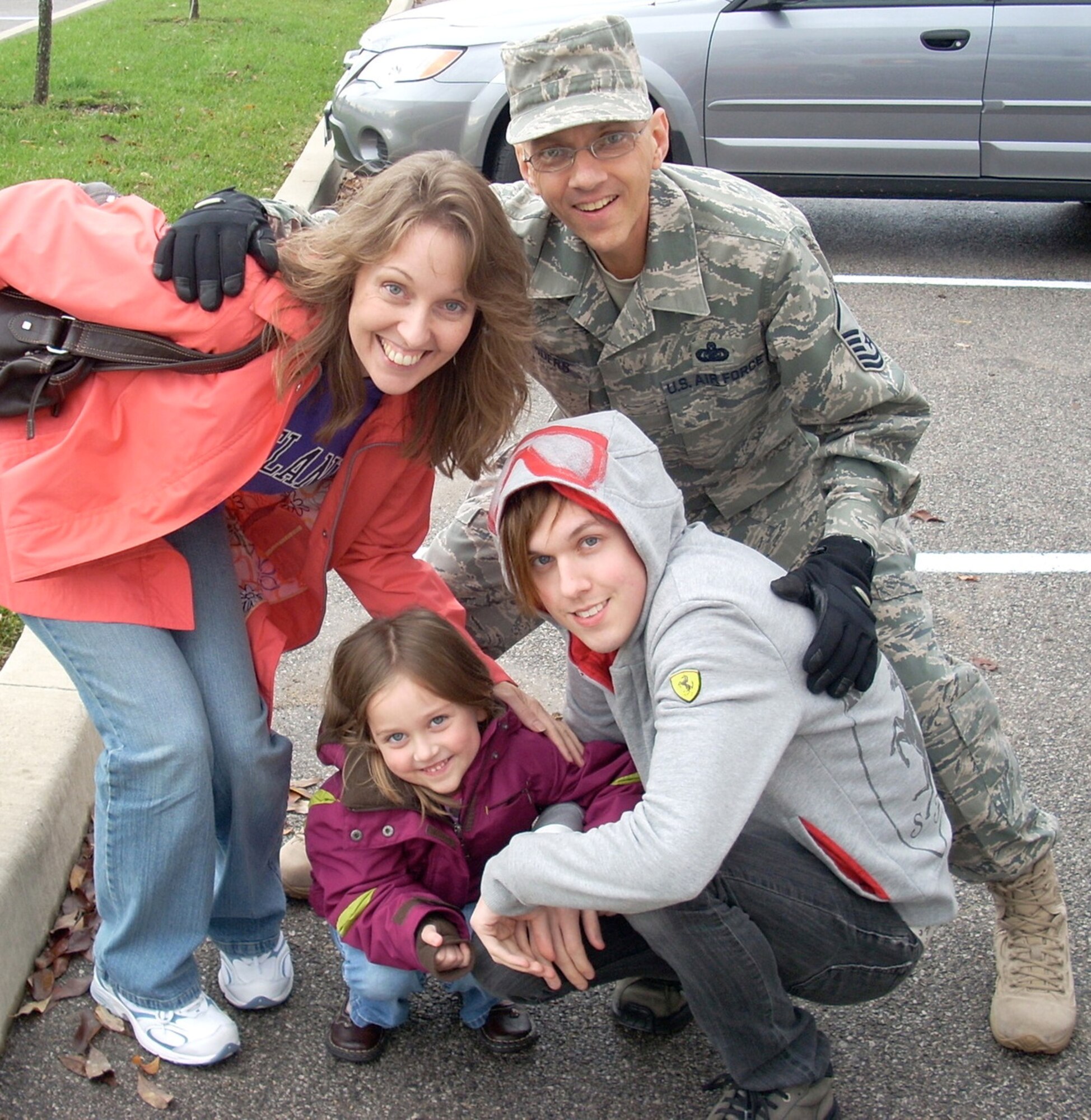 Master Sgt. Mike Sanders poses with his family Oct. 30, 2009, in Shiloh, Ilinois. In 2007, Sanders was diagnosed with stage IV cancer. He said it was through the support and love his family provided that he found the strength to fight for his life. He has been cancer free since 2008. (Courtesy photo/Mike Sanders)