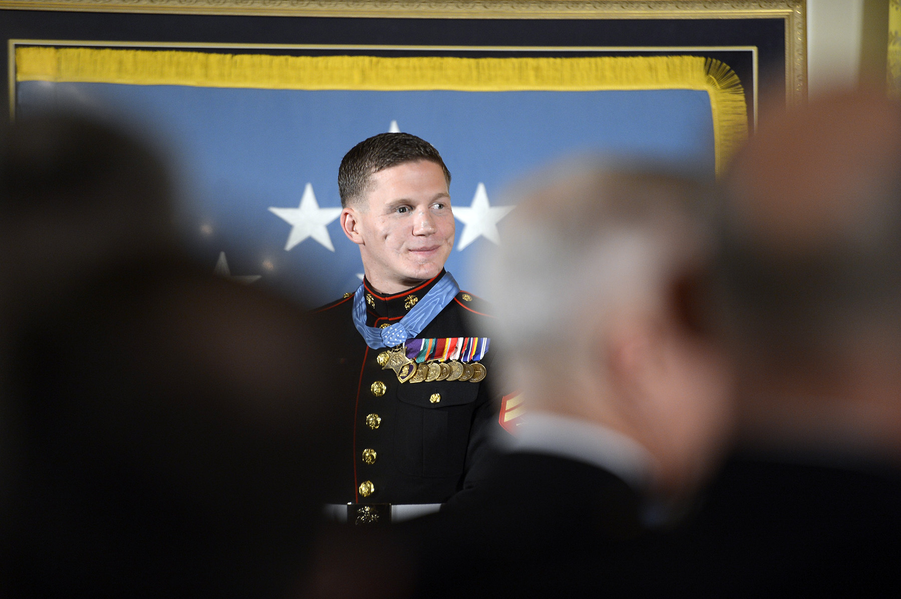 Kyle Carpenter após receber a Medalha de Honra na Casa Branca