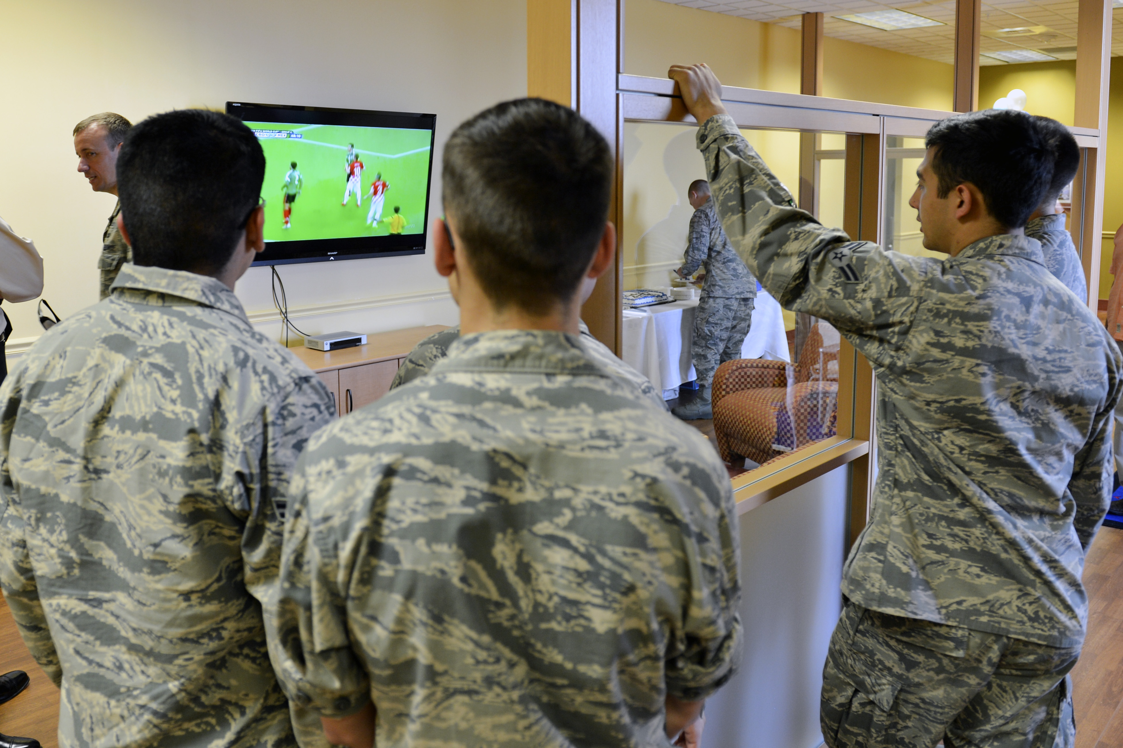 McChord Field passenger terminal opens new family lounge > Air Mobility