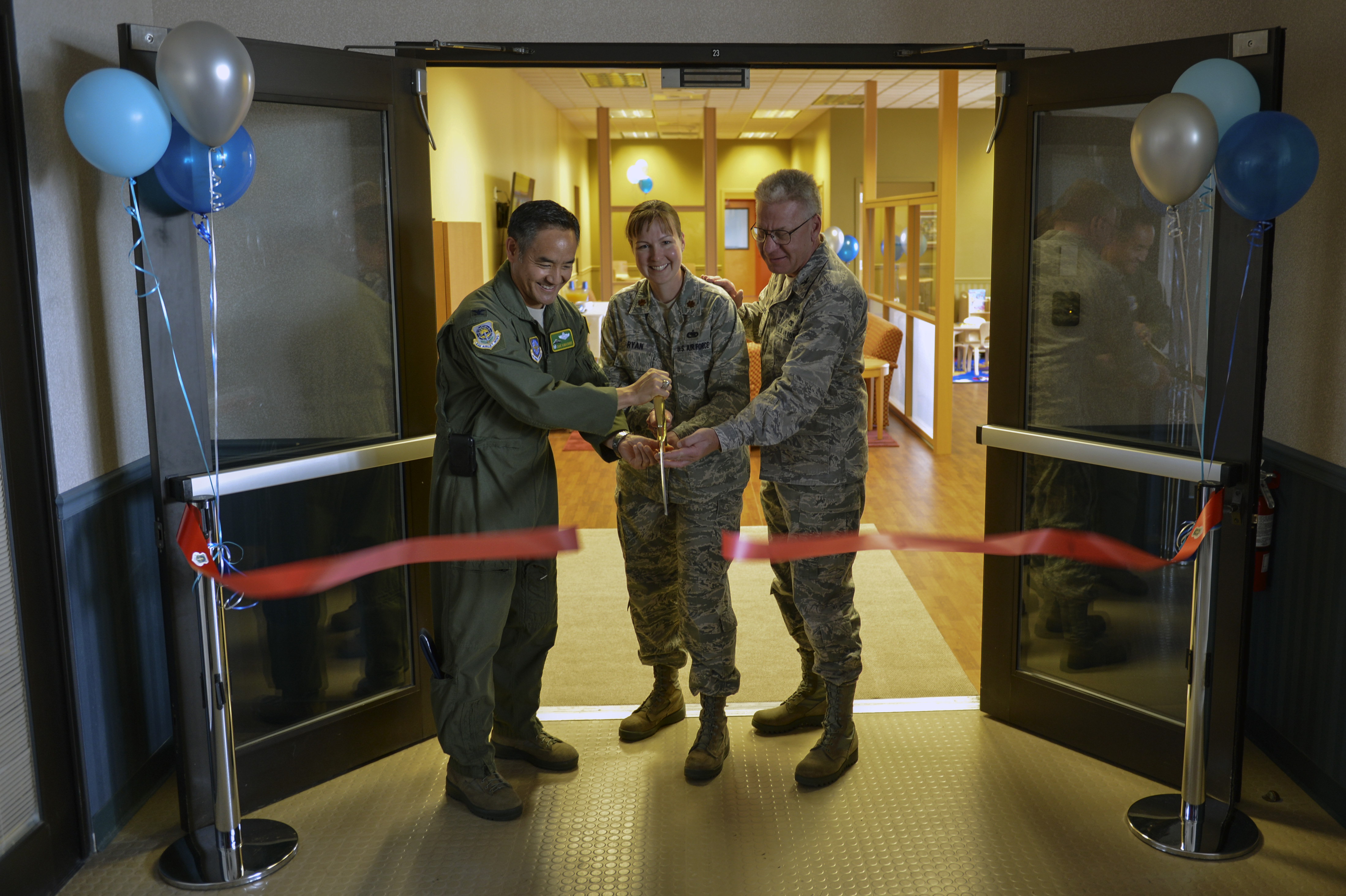 McChord Field passenger terminal opens new family lounge > Air Mobility